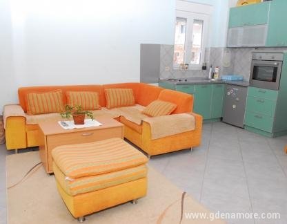 Apartman "Teodo", , Частный сектор жилья Тиват, Черногория
